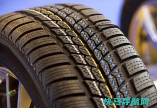 汽车轮胎可以花纹一样品牌不一样吗？汽车轮胎花纹没磨平还能开吗